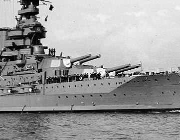 Photograph of British 15"/42 gun turrets on HMS Barham