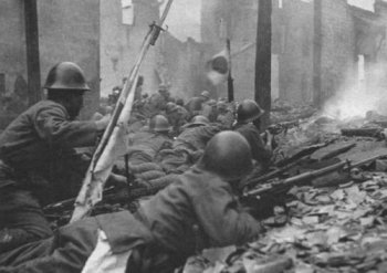 Photograph of Japanese troops in street fighting in Nanchang
