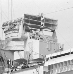 Photograph of Type 274 radar