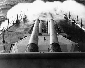 Photograph of 16"/45 Mark 1 gun turrets of USS Colorado